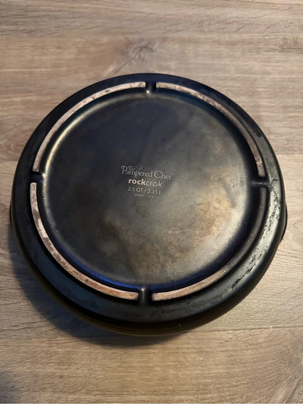 Pampered Chef Black Casserole with Clear Glass Lid